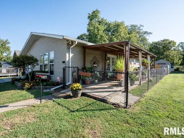 516 S 8th St, Herrin, IL 62948