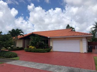 2020 SW 104th Pl, Miami, FL 33165