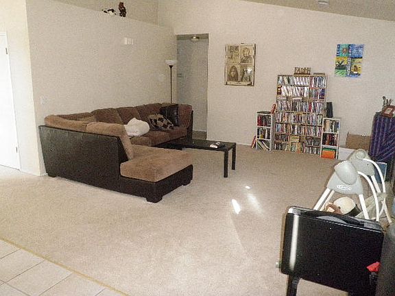 3rd image of 901 Marne Dr
