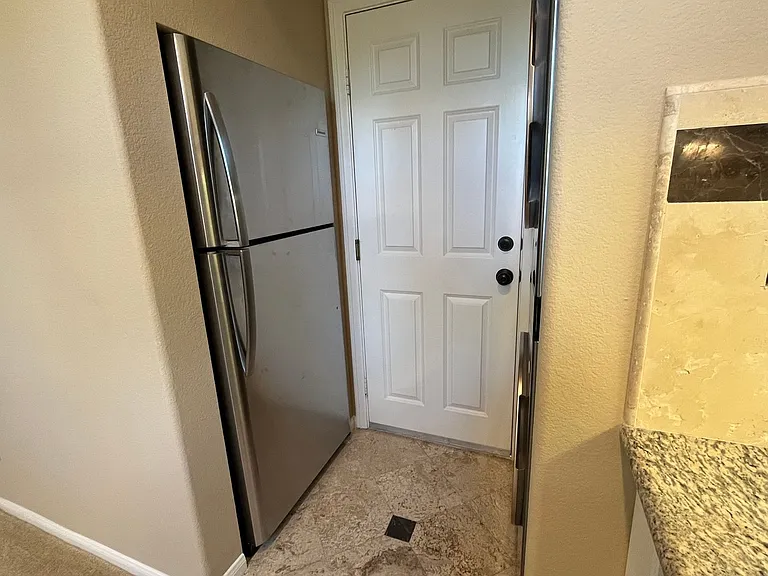 1033 White Alder Ave — Photo 8