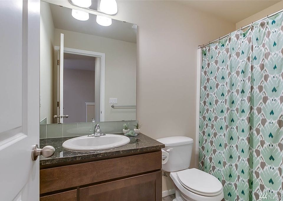 2nd image of 686 Kalalea St