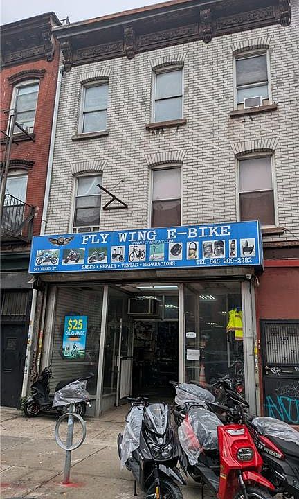 1st image of 547 Grand St