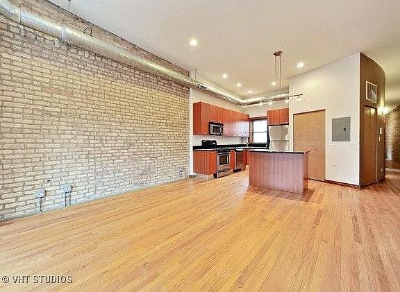 4th image of 7022 N Paulina St #1