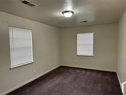 3701 S Villa Ave — Photo 14