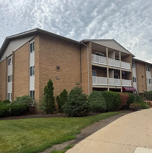 910 Beau Dr #202 Photo 1