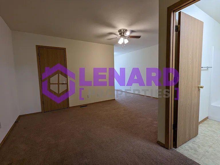 1418 W Frosty Dr — Photo 10