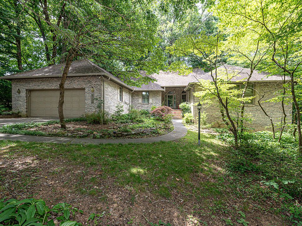 1st image of 2113 Buckingham Cir