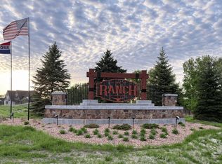 7967 207th St E, Prior Lake, MN 55372