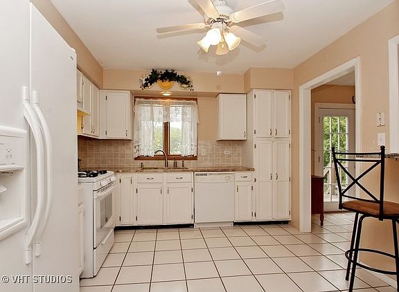 4th image of 22075 W Engle Dr