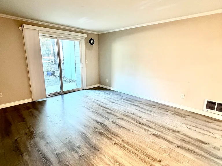 14535 NE 32nd St #105 — Photo 11