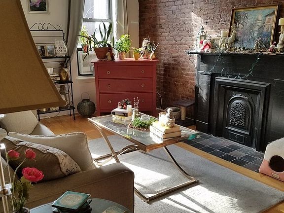 2nd image of 155 W 73rd St APT 3A