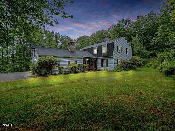 3rd image of 125 Bethany Lake Ct