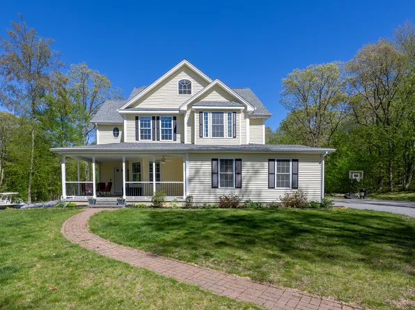31 Cambridge Court, Colchester, CT 06415