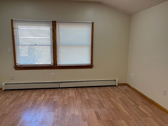 4th image of 52 Sherwood Dr