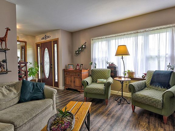 5th image of 6568 Fernwood Dr