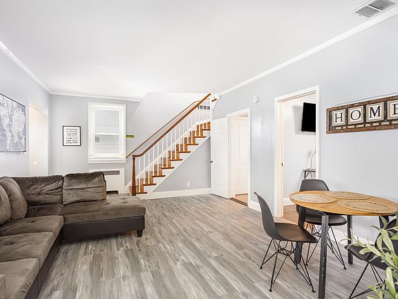 LIVING COMUN SPACE