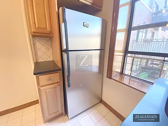 Rented by ZealEstate Group Inc