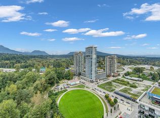 1401 Hunter St #2402, North Vancouver, BC V7J1H3