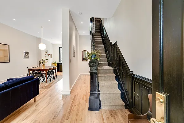 Rented by Compass | media 8