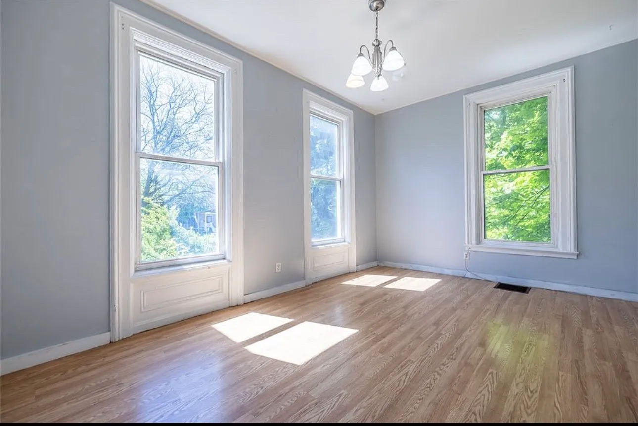 2 bed, $1,350 — Photo 3