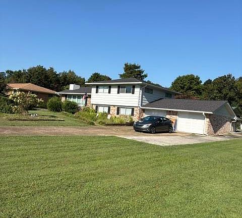 4th image of 1815 Clayton Dr