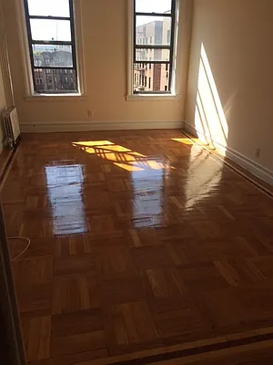 Rented by Roberto Guilbet, LREB | media 42