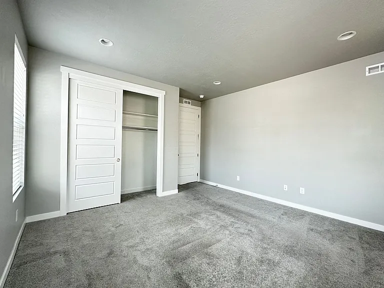 5042 W Willow Way — Photo 20