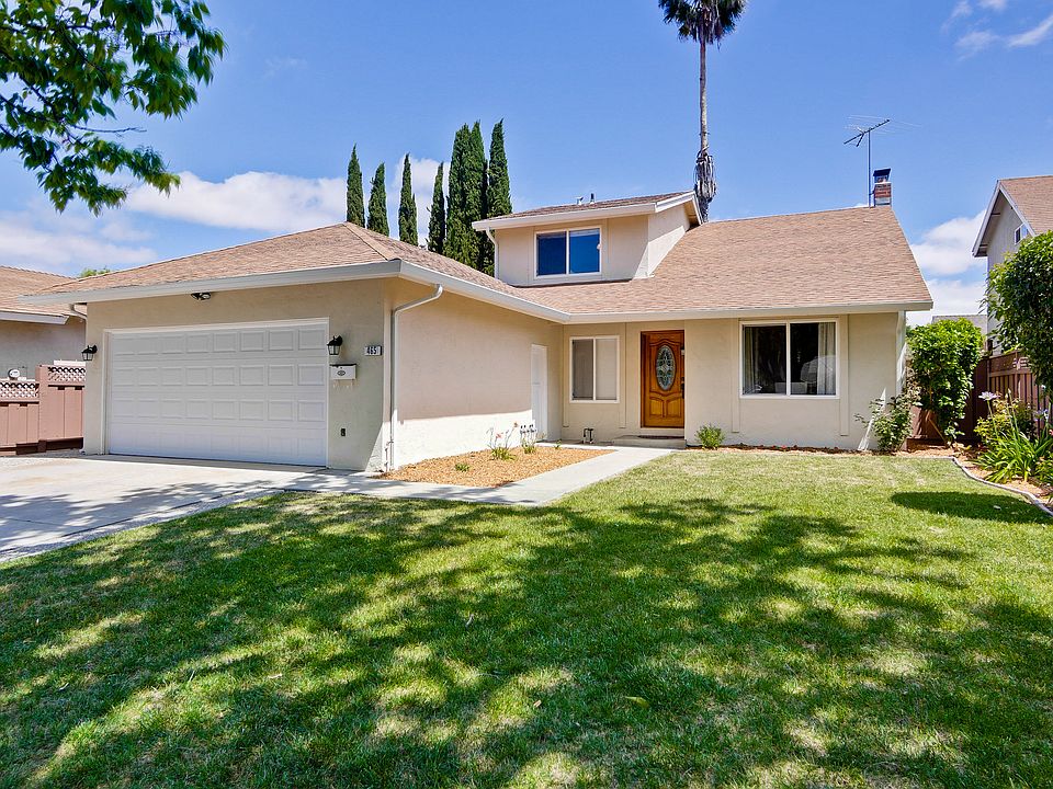 1st image of 465 Tovar Dr