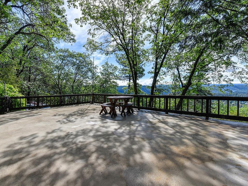 1st image of 301 E Park Hill Dr