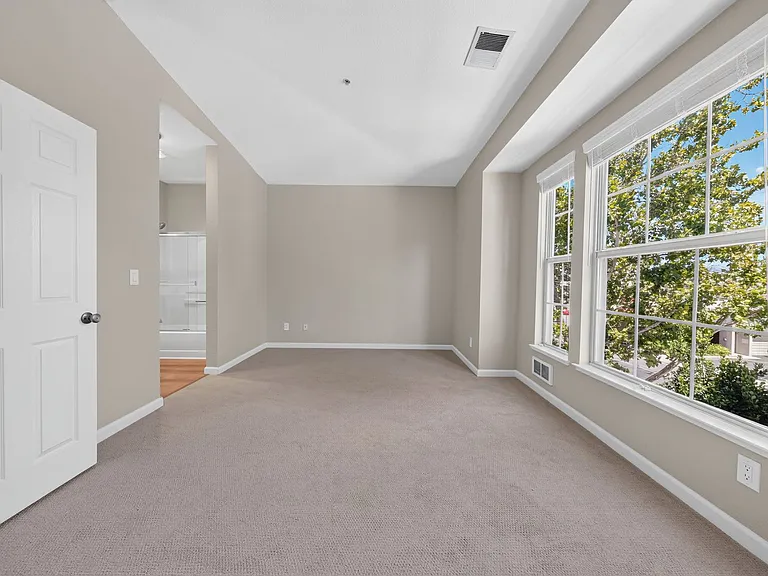 385 Race St — Photo 13