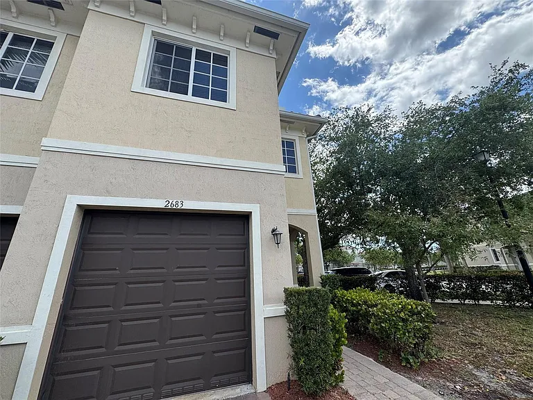 2675 SW 81st Ter #2683 — Photo 37