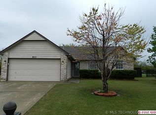 8012 E Norman St, Broken Arrow, OK 74014