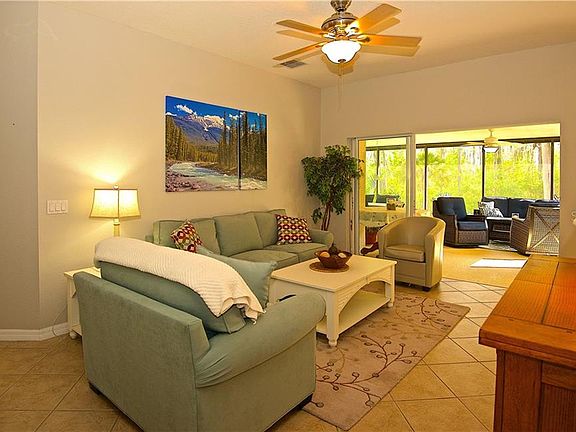 5th image of 693 Coronado Dr