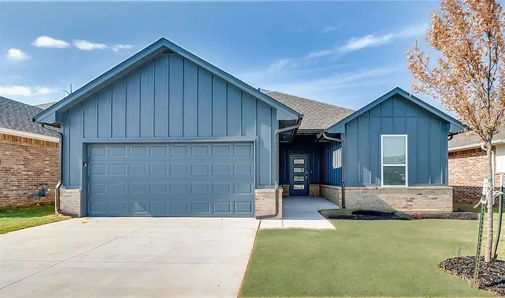 3 bed, 1703 sqft, $1,995 — Photo 1
