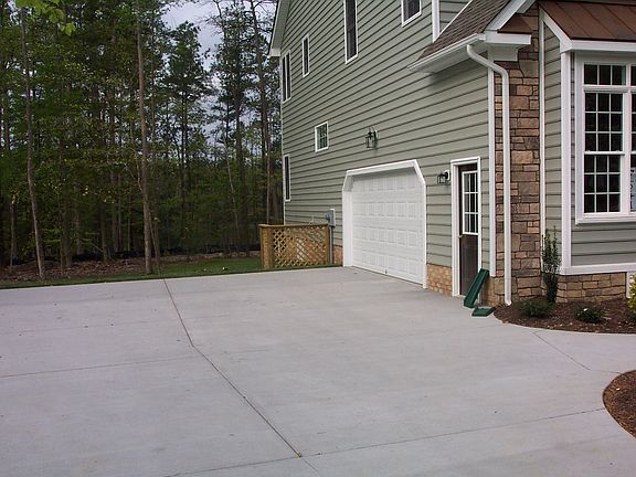 3rd image of 7451 Patriots Landing Pl