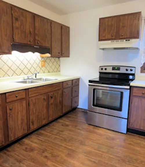 300 Ashland St #3 — Photo 2