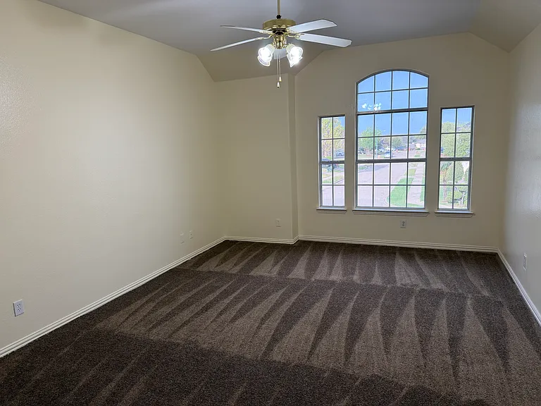 4320 Harpers Ferry Dr — Photo 10