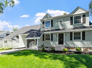 42 Parker St, North Andover, MA 01845