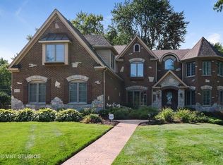 913 Riedy Rd, Lisle, IL 60532