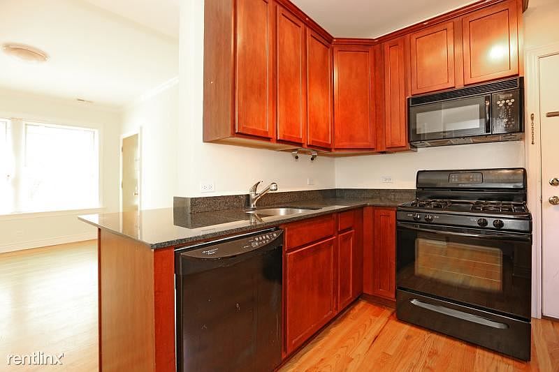 1st image of 1214 W Waveland Ave
