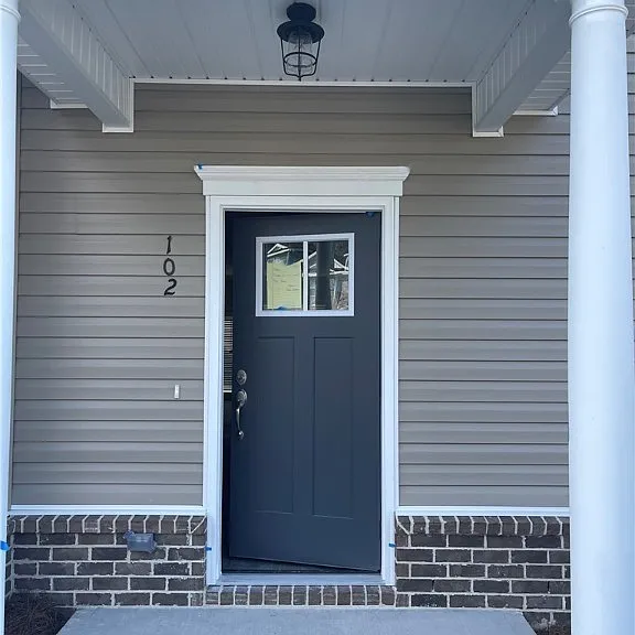 102 Reese Way — Photo 1