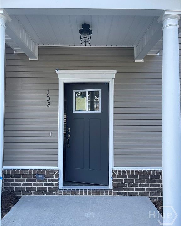 1st image of 102 Reese Way