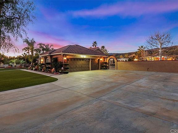 2nd image of 9805 Sweetwater Dr