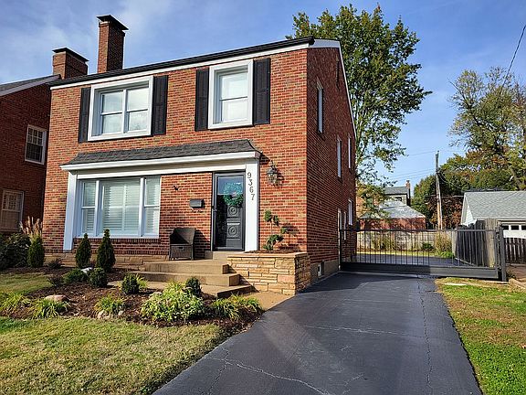 2nd image of 9367 White Ave