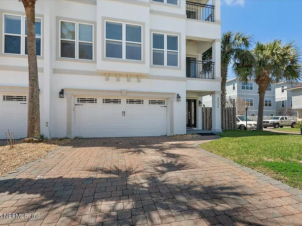 2202 1ST Street S, Jacksonville Beach, FL 32250