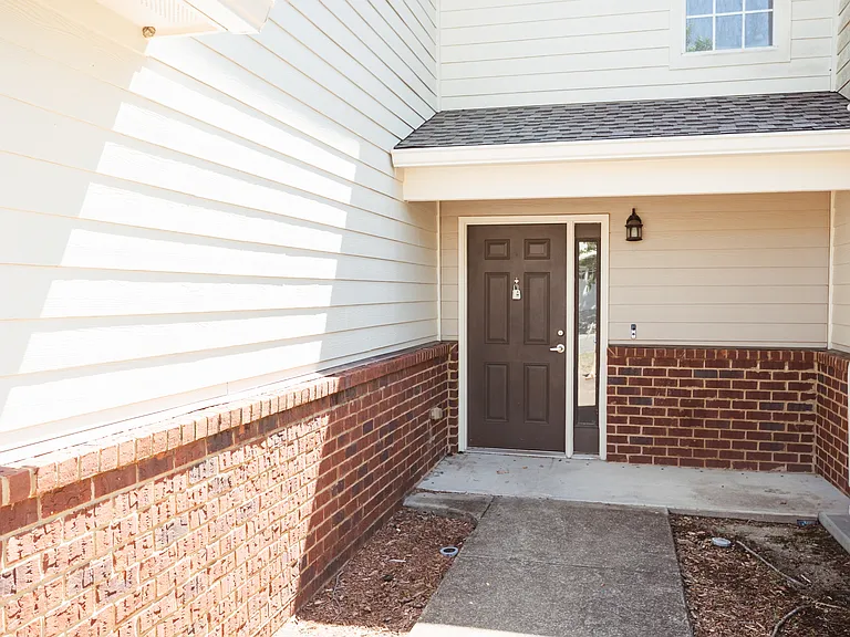 748 Majestic Dr — Photo 6