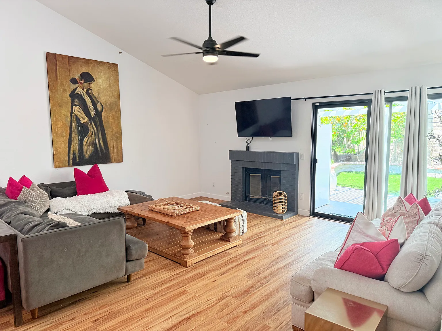 Spyglass Cir, Vista — Photo 4