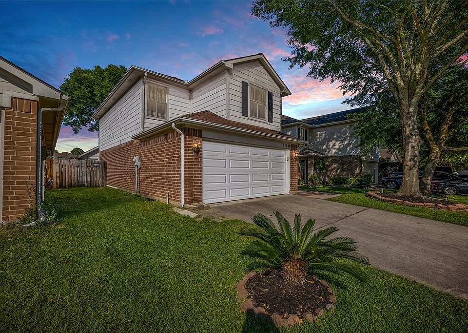 1st image of 11810 Sunny Stream Dr
