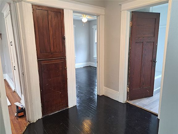 3rd image of 811 Portland Ave