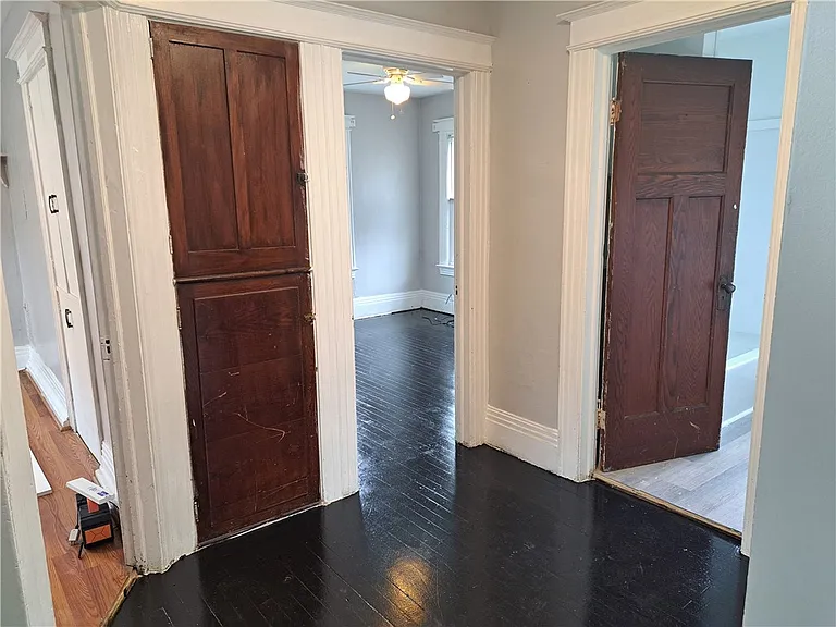 811 Portland Ave — Photo 3
